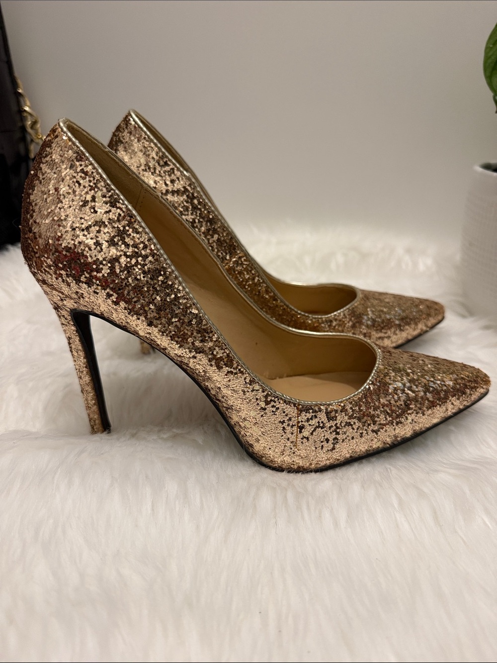 Penny Loves Kenny Rose Gold Sequin Pointed-Toe Pumps
